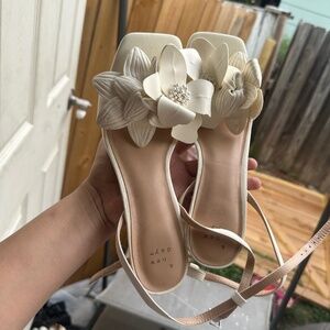 White flower heels